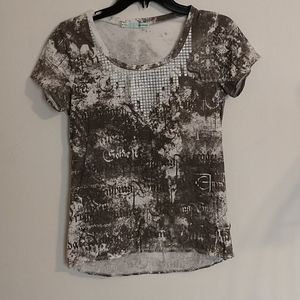 Maurice's top t-shirt size medium